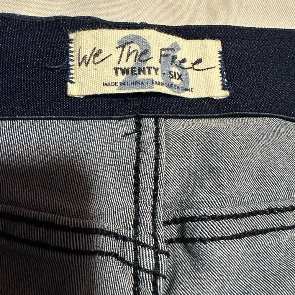 We The Free Penny Pull-On Flare Jeans Sz 26 - Picture 9 of 10